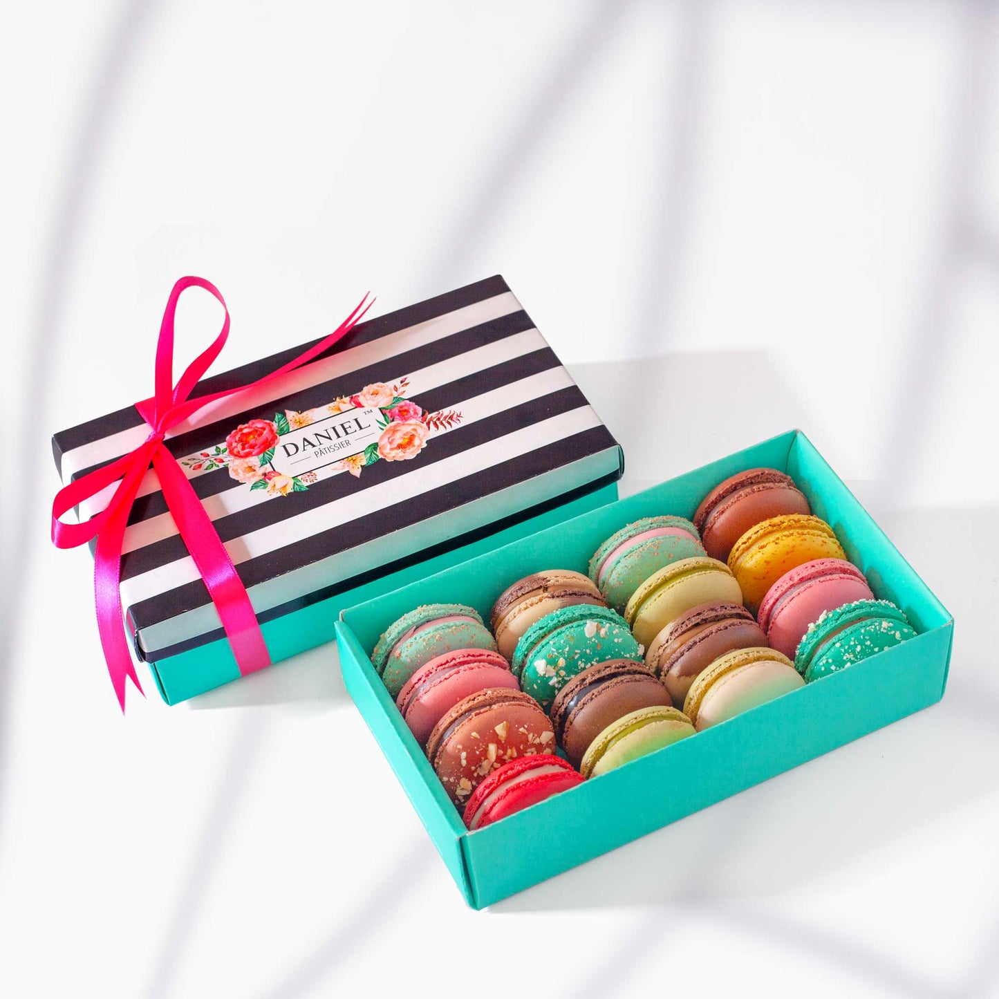 Macarons (Box of 16)